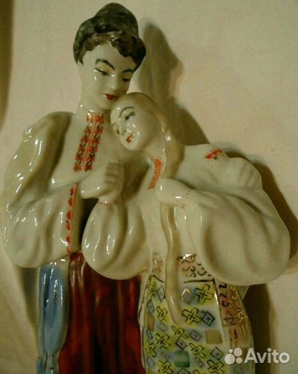 Статуэтка Влюблённые Майская ночь Полонне зхк