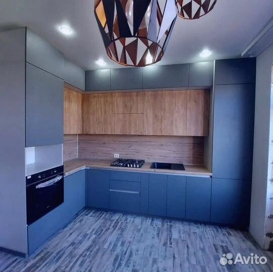 Кухня готовая новая