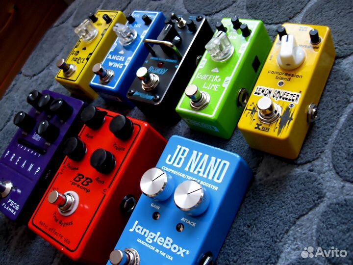 Педали гитарныe