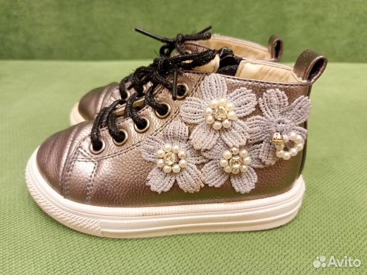 Ботинки демисезонные для девочки 22 размер