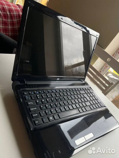 DNS W253BZ, E2-1800, 4GB, HDD 320GB, для работы и