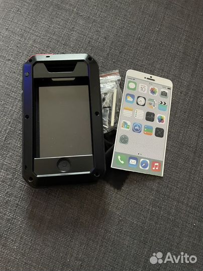 Защитный чехол для iPhone 4/4S