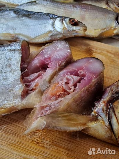 Астраханская вобла вяленая, рыбец