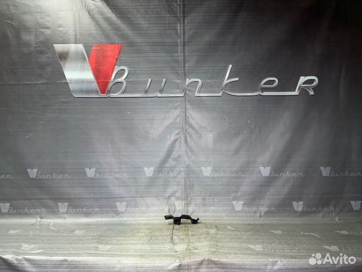 Кронштейн бампера задний левый Audi (Ауди) A8