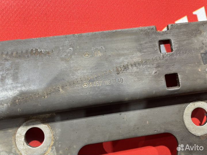 Кронштейн регулятора давления