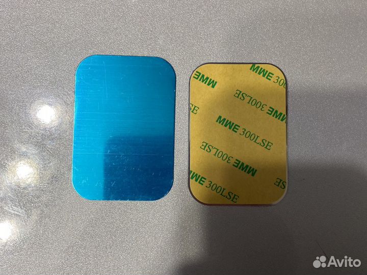 Металлическая пластина для телефона