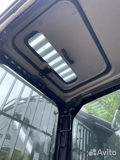 Колёсный экскаватор Bull EW210 Plus, 2023