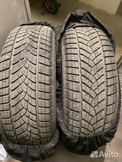 Goodyear UltraGrip Ice SUV Gen-1 235/60 R18 107