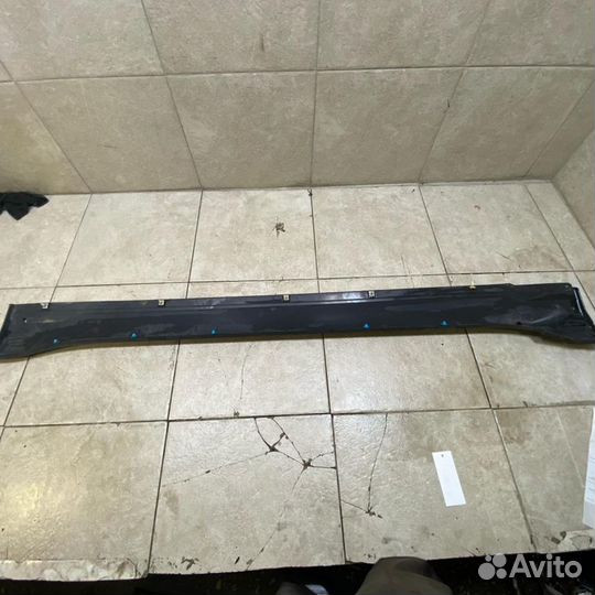 Накладка порога наружная левая Mitsubishi Pajero 4