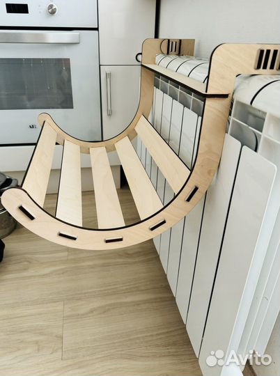 Гамак лежанка на батарею для кошек