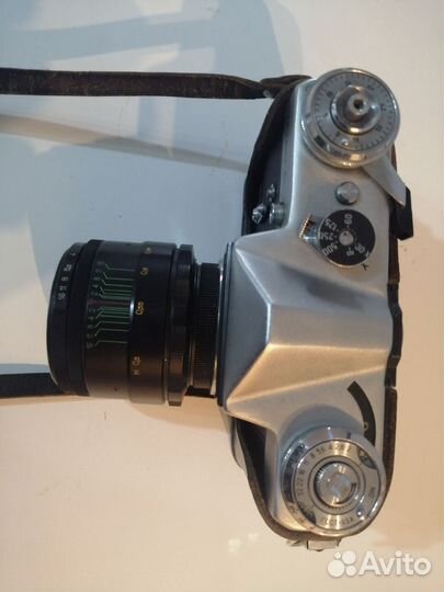 Фотоаппарат Зенит Е, гелиос