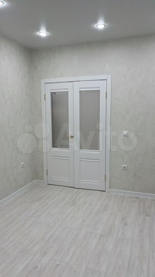 2-к. квартира, 52 м², 4/12 эт.