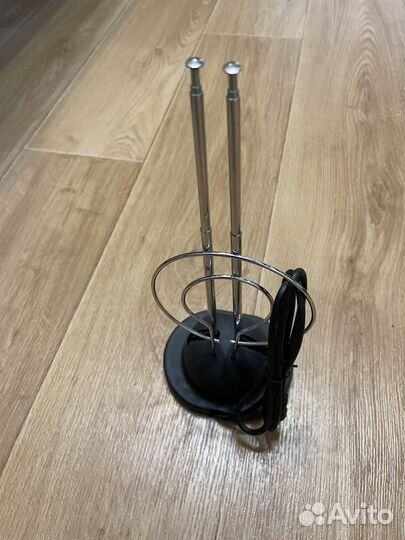 Антенна комнатная