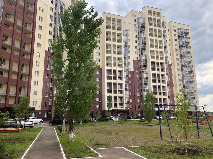 3-к. квартира, 81 м², 9/17 эт.