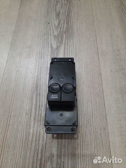 Блок кнопок стеклоподъемников Hyundai solaris Лев