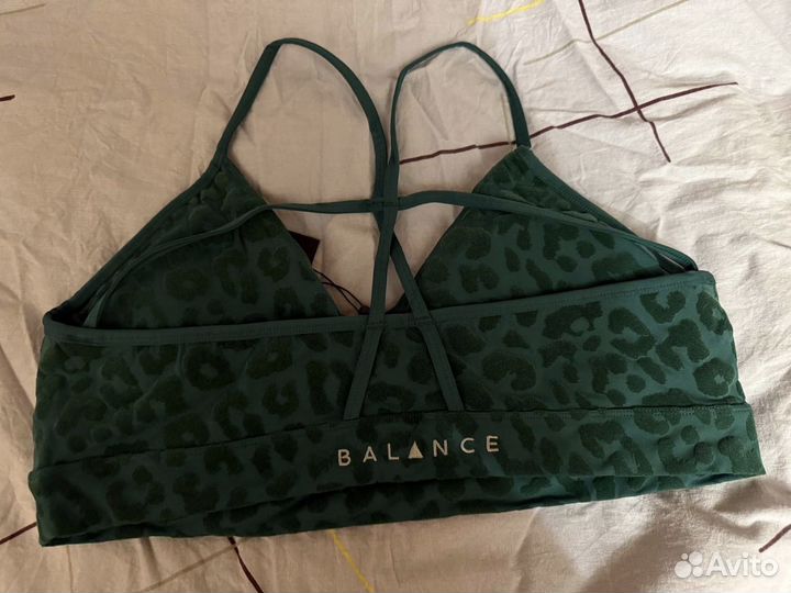 Топ женский спортивный balance