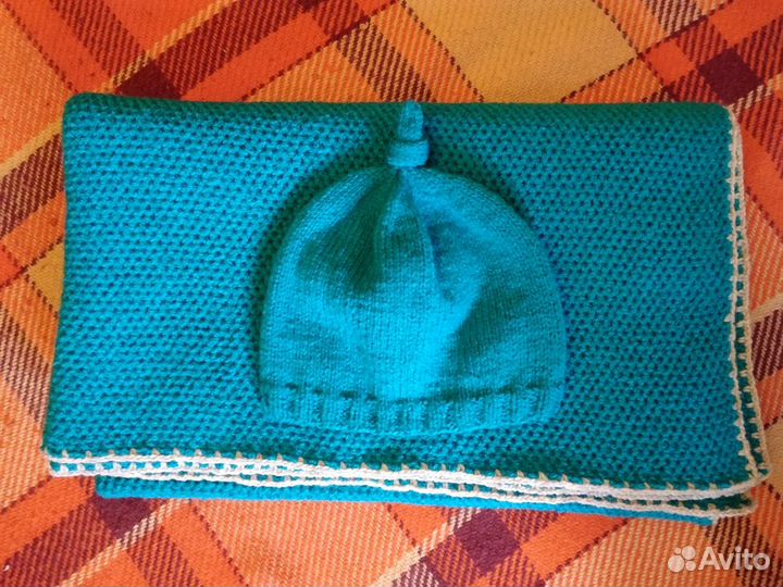 Новый детский вязаный плед. Шапочка в подарок