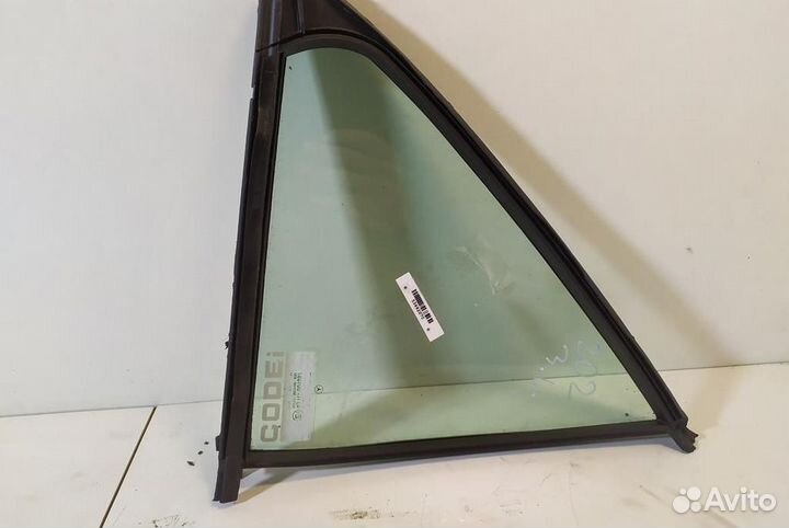 Стекло двери задней левой (форточка) Mercedes-Benz