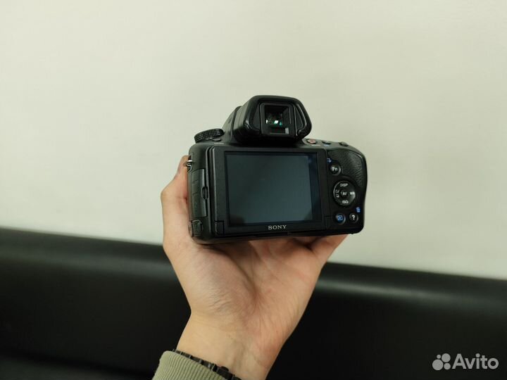 Зеркальный фотоаппарат Sony Alpha SLT-A37
