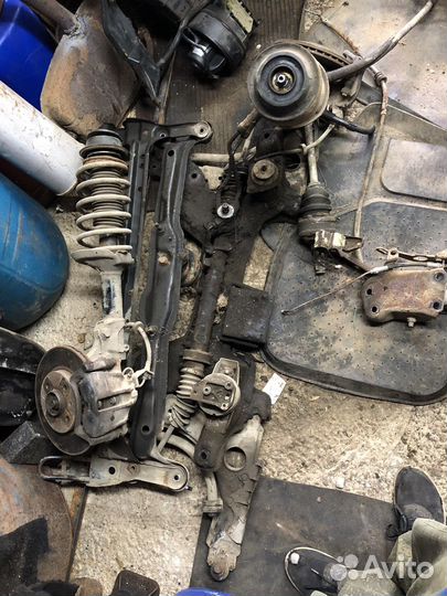 Передний подрамник сборе пассат б3