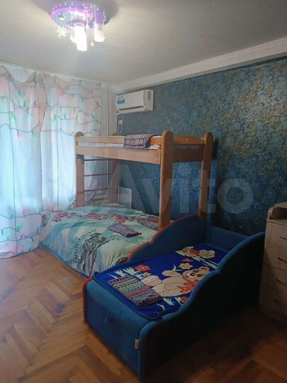 2-к. квартира, 65 м², 3/9 эт.
