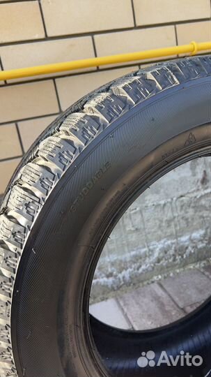 Yokohama Ice Guard 5 IG50 A 215/60 R16 19C