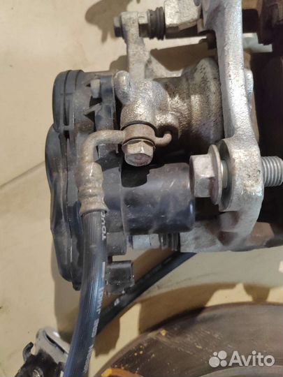 Задние тормоза Lexus RX 450 HL, 2022