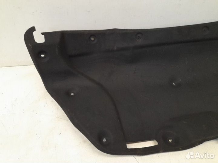 Обшивка крышки багажника задняя Toyota Camry V70