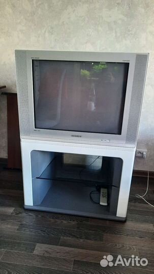Телевизор Samsung Plano