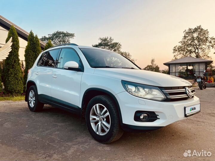 Volkswagen Tiguan 2.0 AT, 2011, 152 000 км