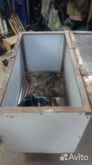 Ящик металлический с замком для хранения