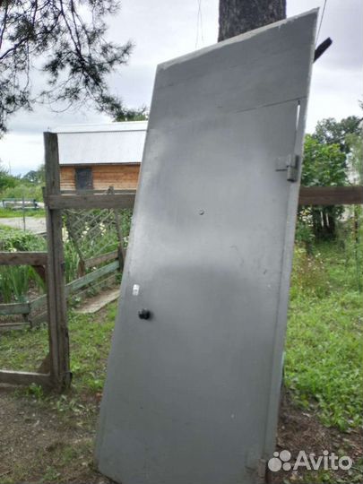 Дверь входная металлическая