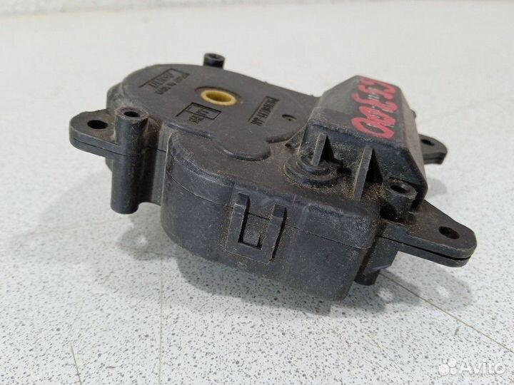 Моторчик управления заслонкой печки 8710633290