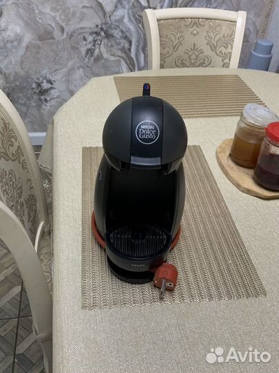 Кофемашина Nescafe dolce gusto