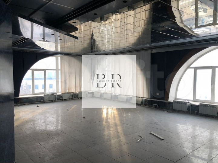Офис Панорамные окна Опен спейс Евроремонт, 250 м²
