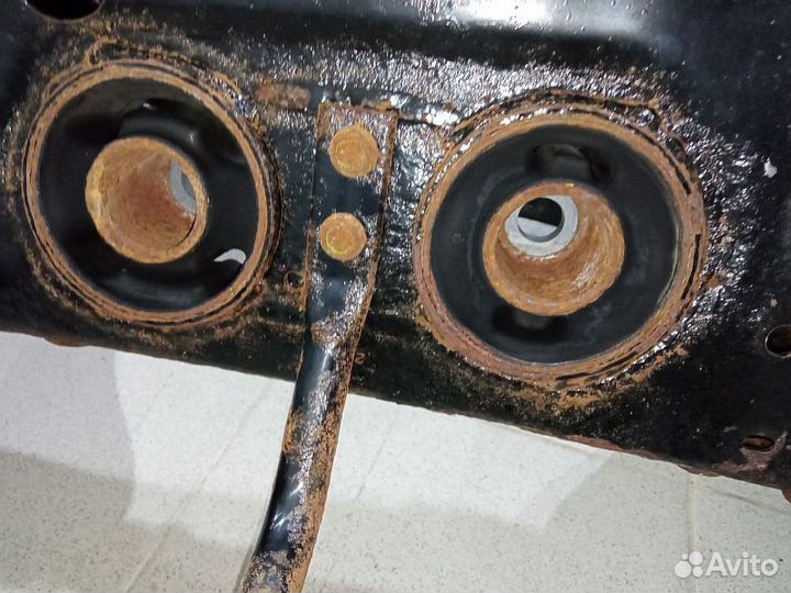 Накладка бампера переднего Mitsubishi Pajero Sport