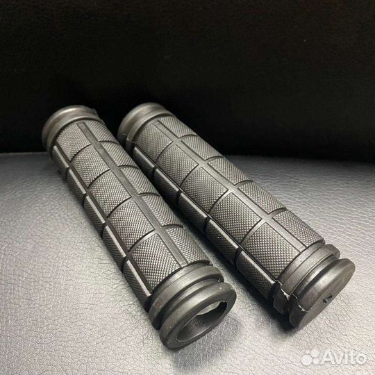 Грипсы для велосипеда и самоката