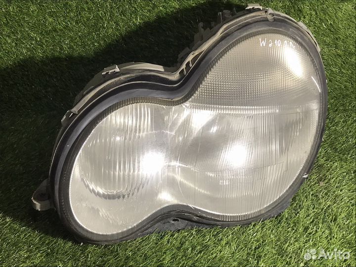Фара передняя левая Mercedes с 220