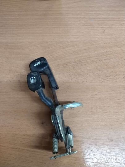 Ручка открывания багажника hyundai accent