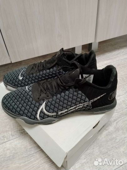 Футзалки nike