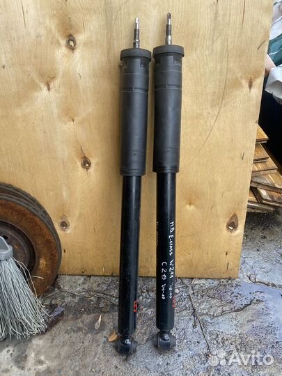 Амортизаторы задние w211/c219