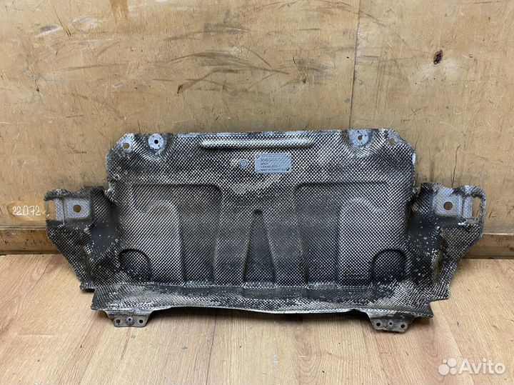 Экран тепловой глушителя Volvo XC40 2017+