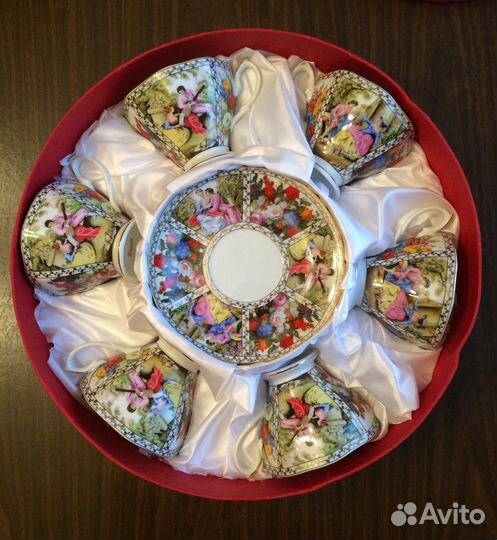 Чайный фарфоровый сервиз на 6 персон