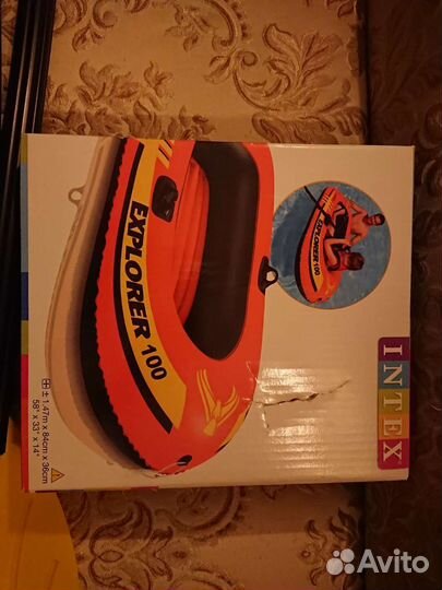 Надувная лодка intex