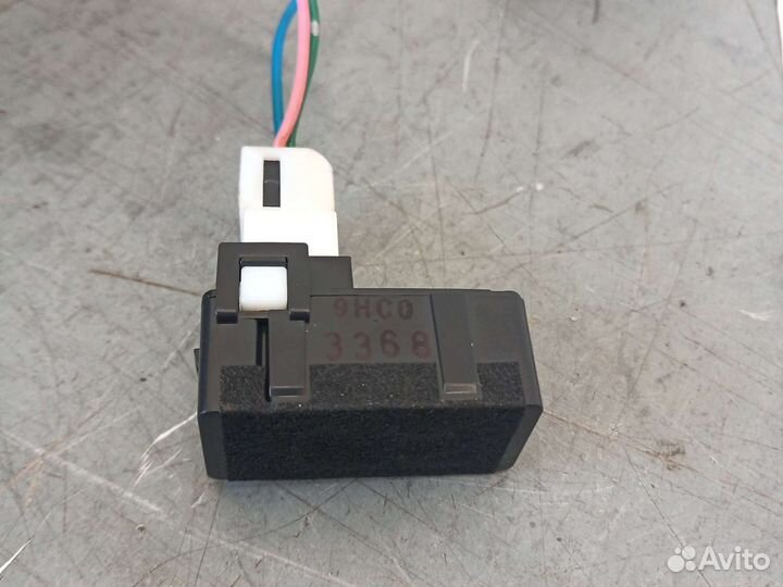 Микрофон Mitsubishi