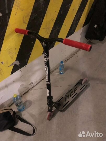 Тренировки по трюковому самокату