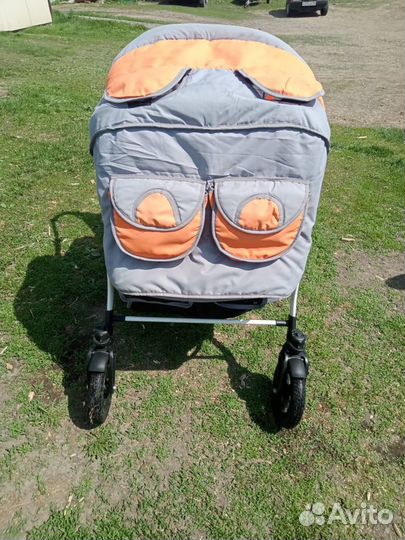 Коляска для двойни