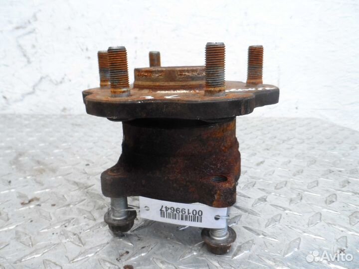 Ступица задняя левая Nissan Pathfinder R51