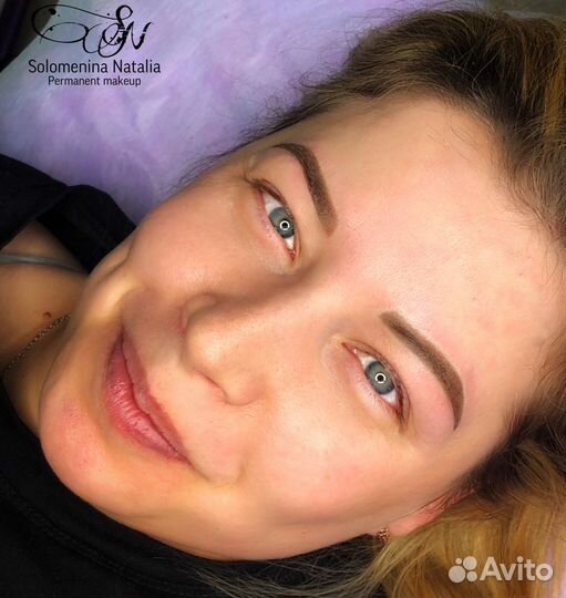 Татуаж бровей