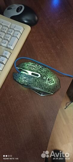 Игровая клавиатура и мышь